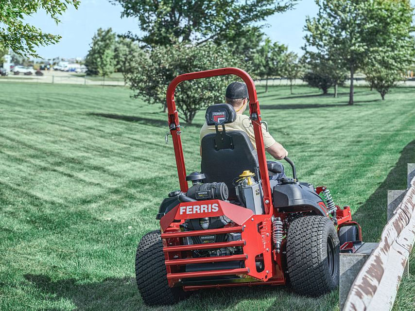 How Ferris Mowers’ Suspension and Zero-Turn Features Boost Speed and Productivity